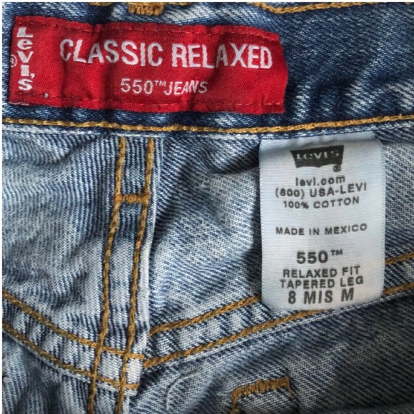 SOLD • Levi’s 550 Relaxed Fit Cut Off Denim Shorts - Picture 6 of 6